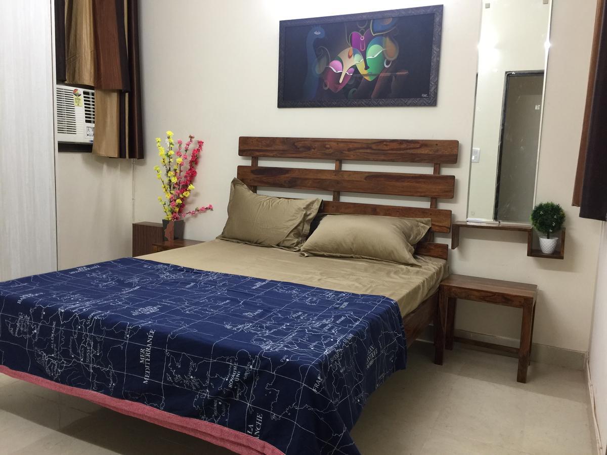 The Raveesh E24 - 2Bhk Serviced Apartment New Delhi Exterior photo